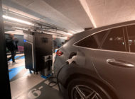 <strong>Découvrez Charles, le tout premier robot chargeur de voitures électriques en Europe</strong>