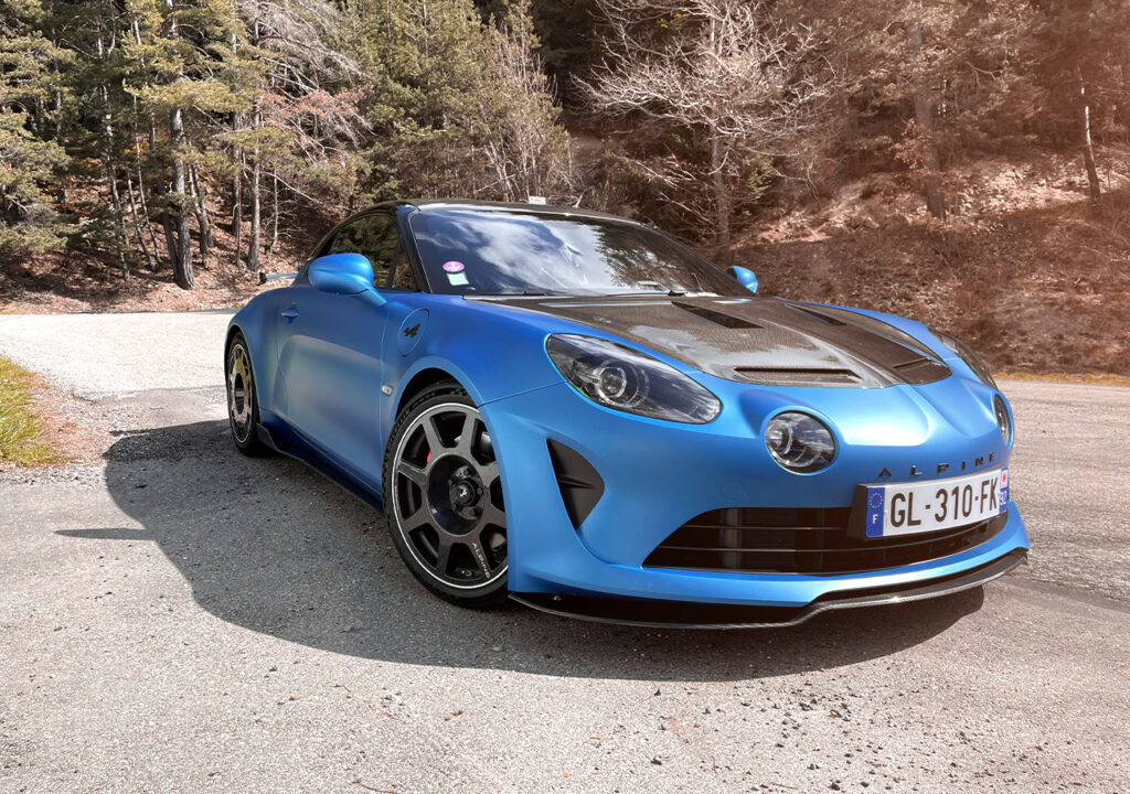 alpine A110 R essai face avant capot carbone