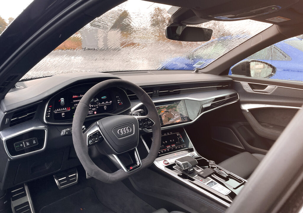 intérieur audi RS6 performance 2024