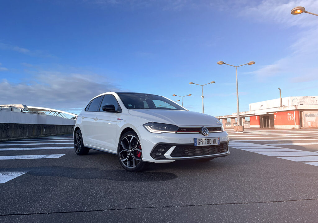 Volkswagen POLO 6 GTI blanc 2024 face avant facelift