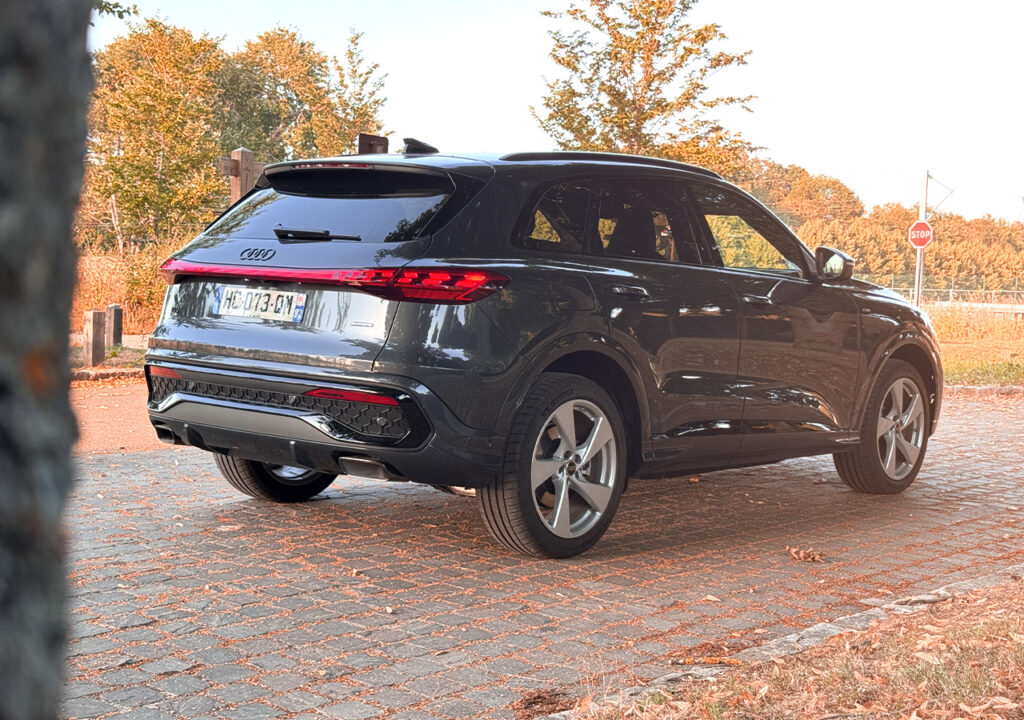 Audi Q5 204 Sline 2025 hybrid