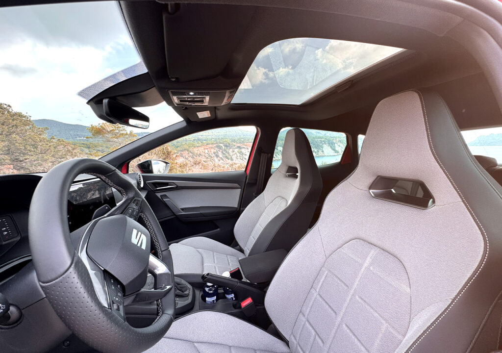 Intérieure sport dans cette Seat ibiza Fr 2026