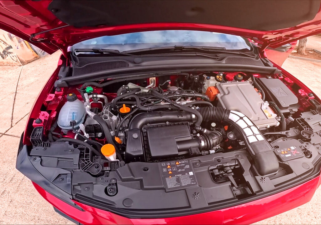 moteur hybride Renault 1.8 E-tech 160 Clio 6