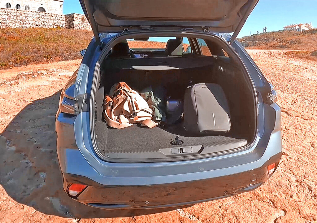 Peugeot 308 SW 2026 volume coffre