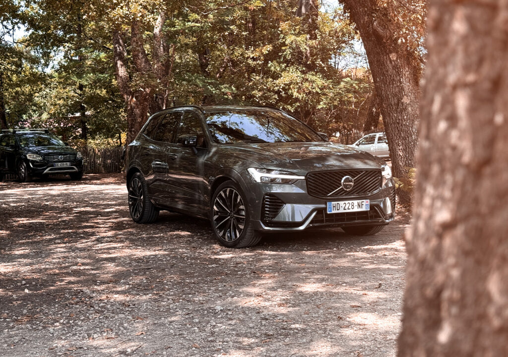 Essai Volvo XC60 T6 Recharge : L’élégance scandinave pour une échappée landaise Essai Volvo XC60 T6 2025 SUV Hybride Rechargeable