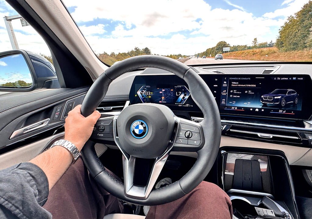 intérieur et consommations au volant de ce BMW X1 25e Xdrive hybride finition Xline