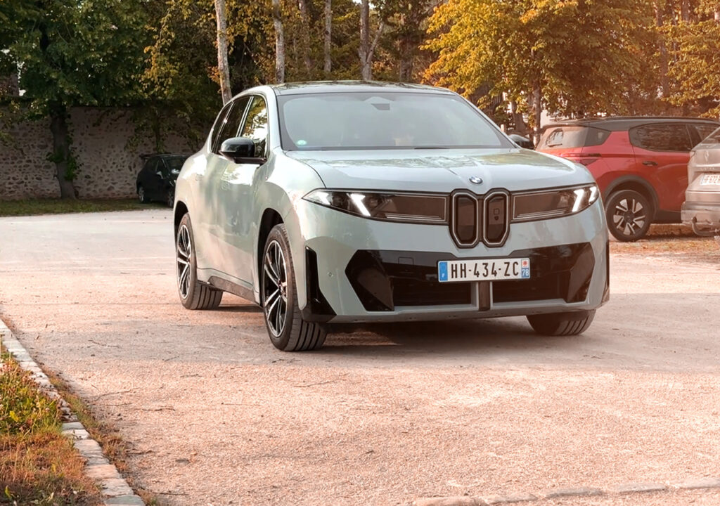 intérieur BMW iX3 xDrive 50 2026 Msport gris