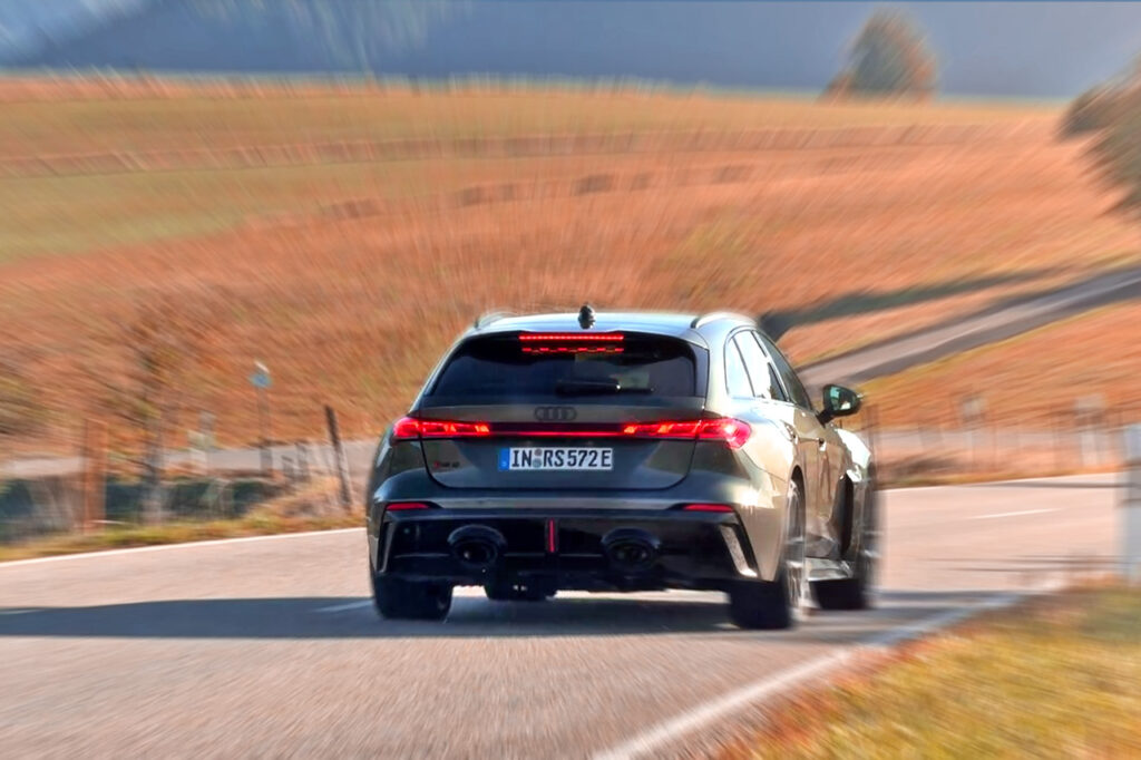 Comportement routier impressionnant - Audi RS5 B10 Avant 2026